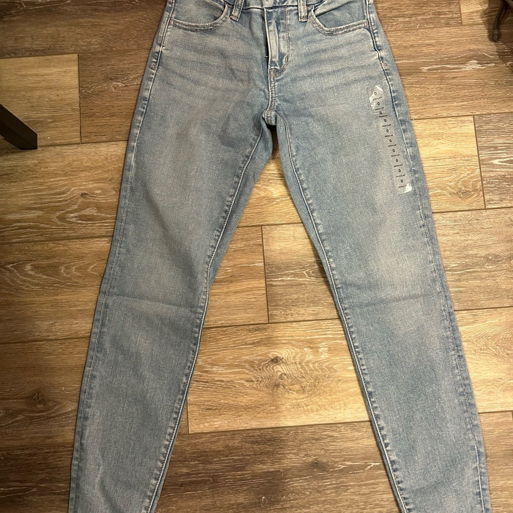 American Eagle Outfitters Light Blue High-Rise Jeans